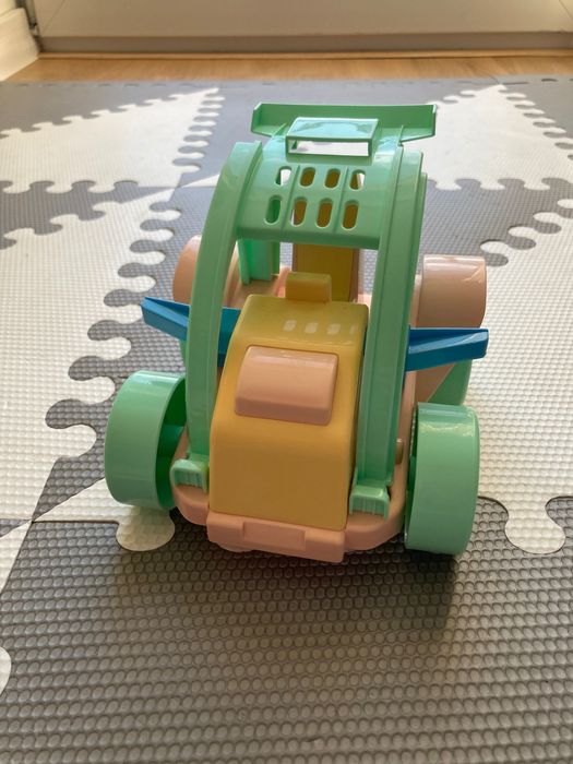 autko samochodzik dla dziewczynki pastelowe kolory