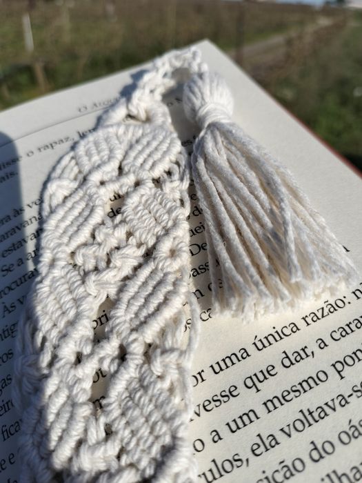 Marcador de livro em MACRAMÉ