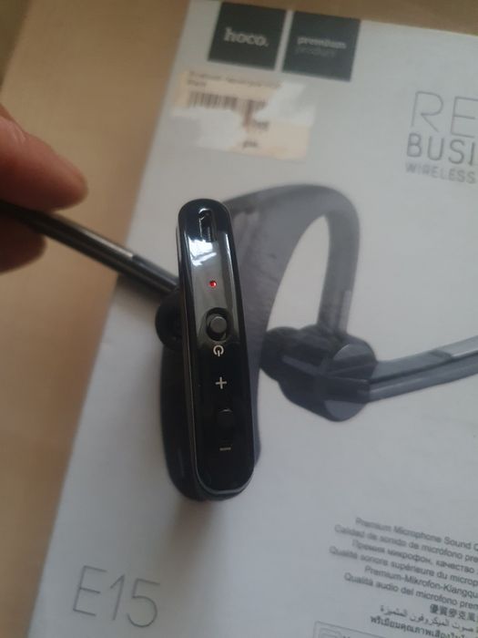 Блютуз Гарнитура hoco E15