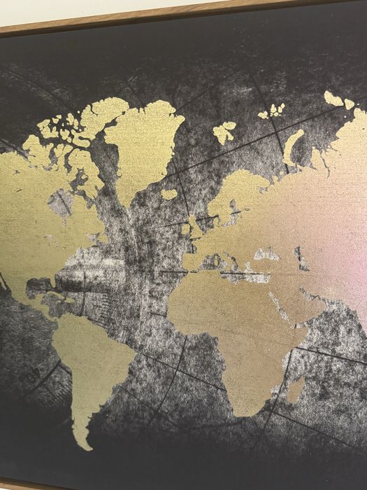 Quadro Mapa-Mundo Preto e Dourado 88x58 cm