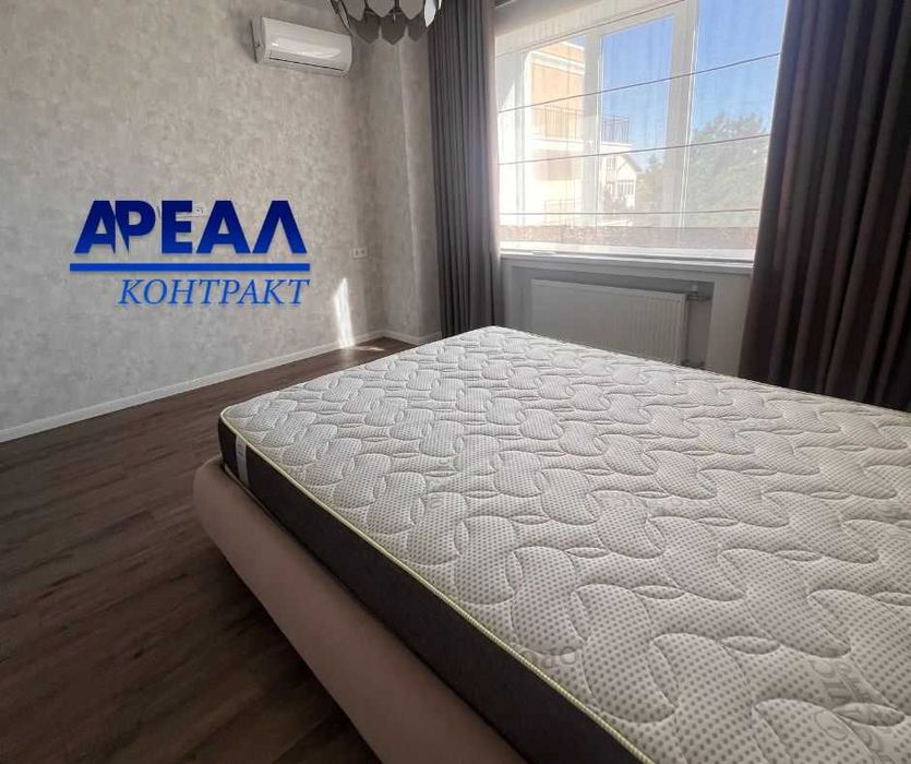 Продам 2-х кімнатну квартиру у "Короні Ренесансу".