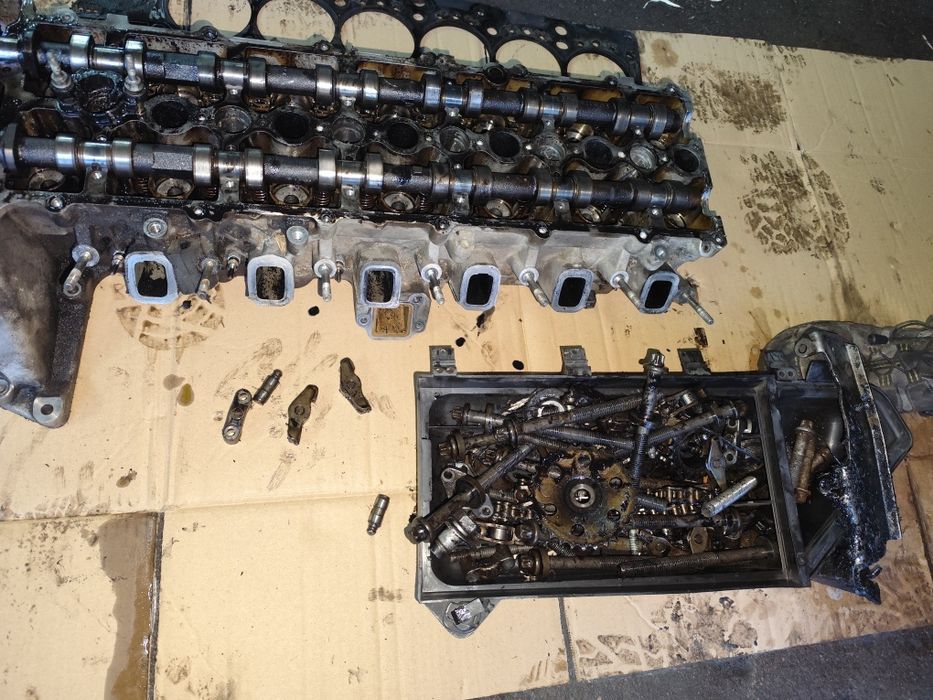 BMW E61 E60 X3 X5 530D głowica wałek rozrządu M57 218KM