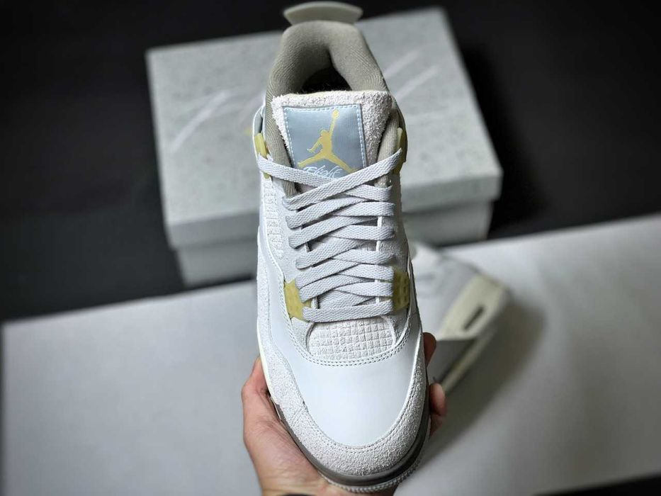 Jordan 4 Photon Dust