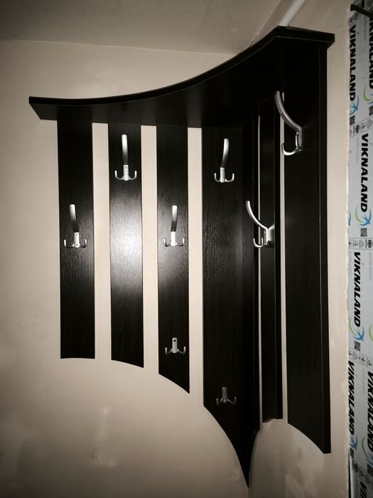 Вішалка для верхнього одягу