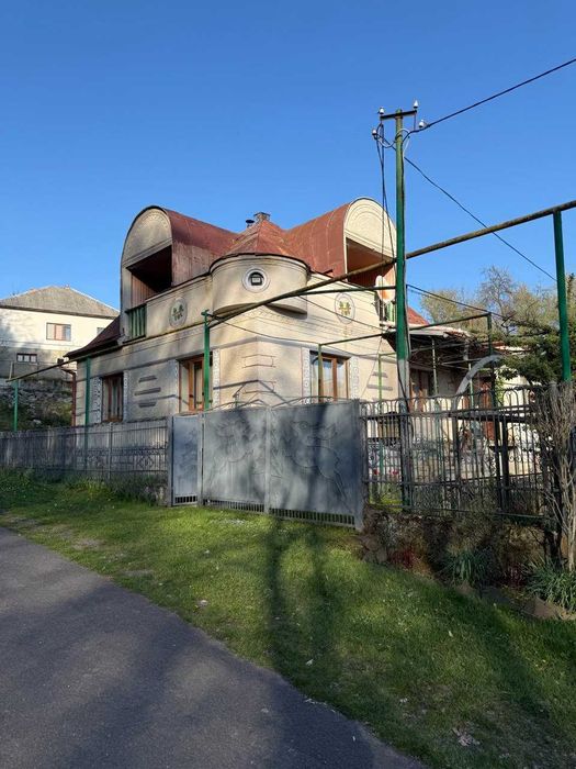 Будинок в смт Кольчино