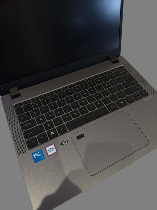 Laptop Acer TravelMate p2 14 i5 1TB