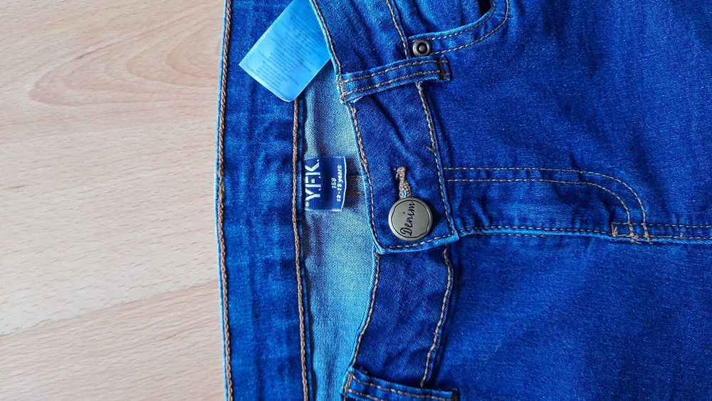 Jeansy chłopięce 158