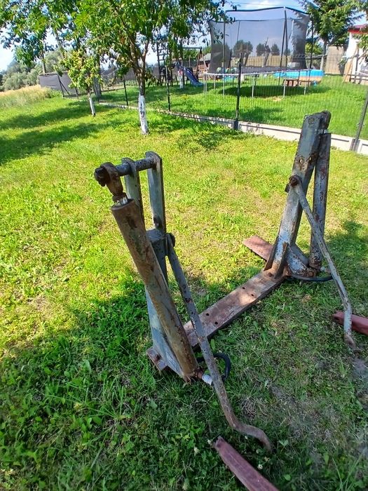 Tur c 330 na linkę  z łyżką prosty