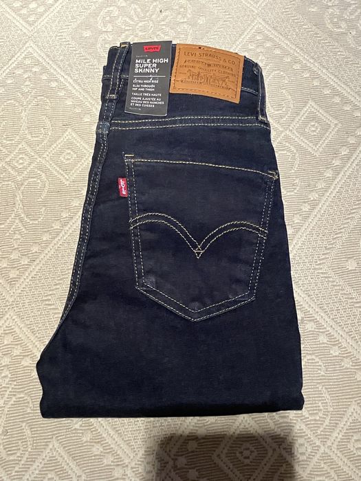 Calças Levi’s Mile High RiseSuper Skinny novas , W25 L30