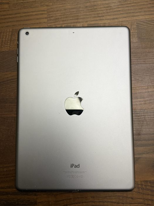 Apple iPad Air 1 Generation 32GB