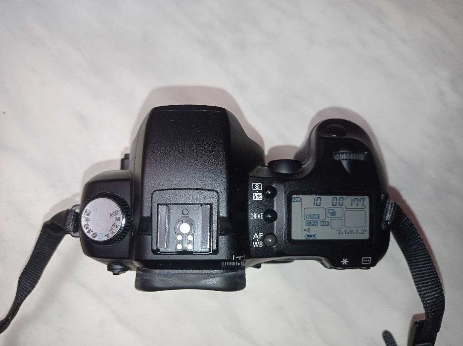 Дзеркальний фотоапарат Canon EOS D60