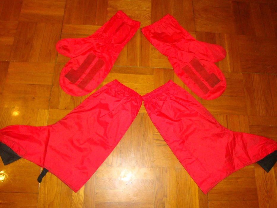 Дождевик-комбинезон с перчатками и бахилами , размер XL ( 54-56 )