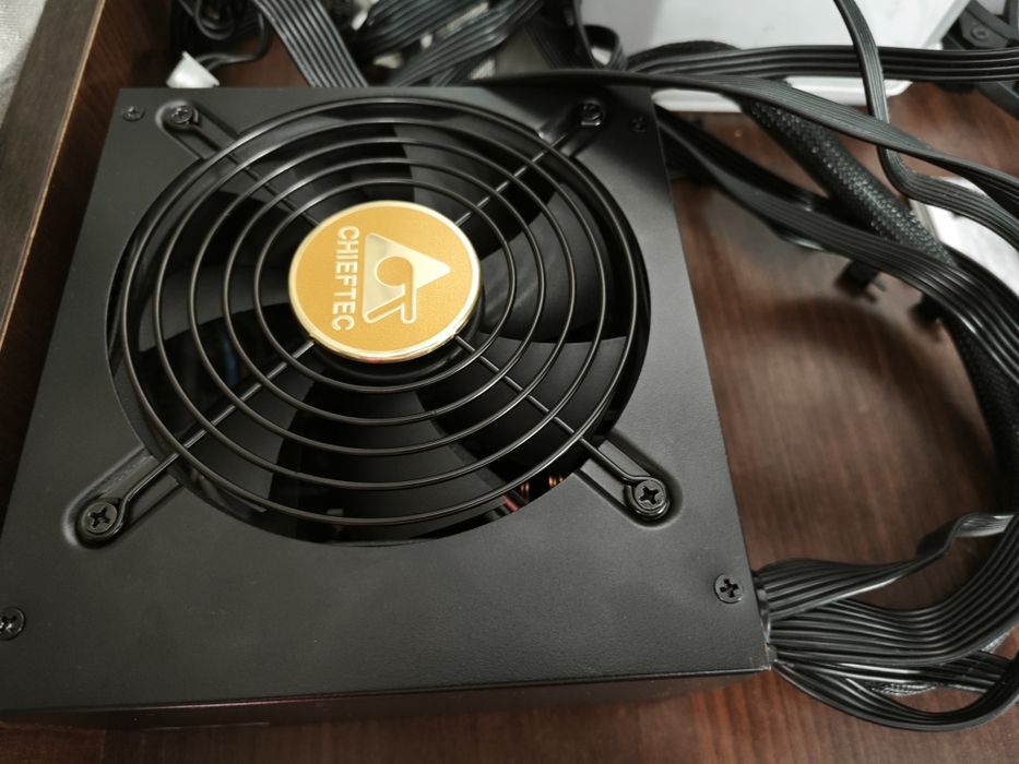 Блок живлення Chieftec 600W Proton (BDF-600S)