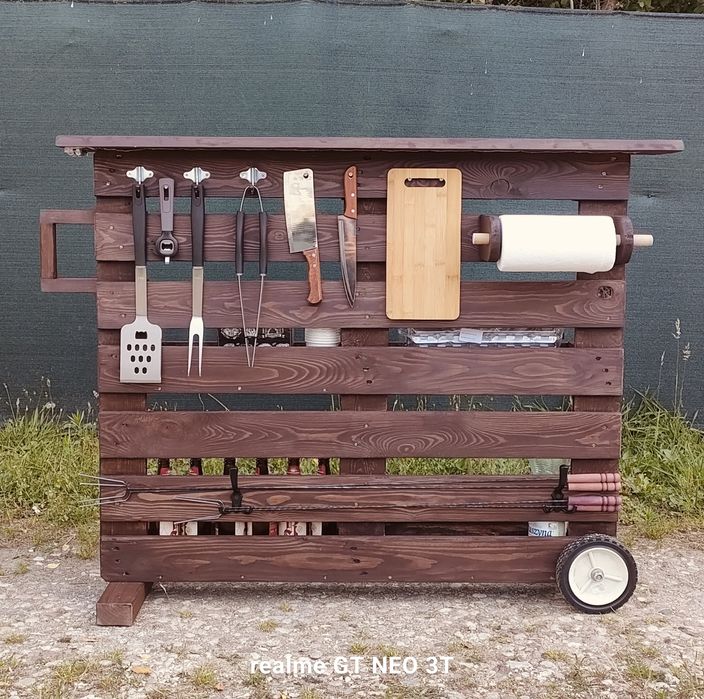 Sprzedam stolik grillowy