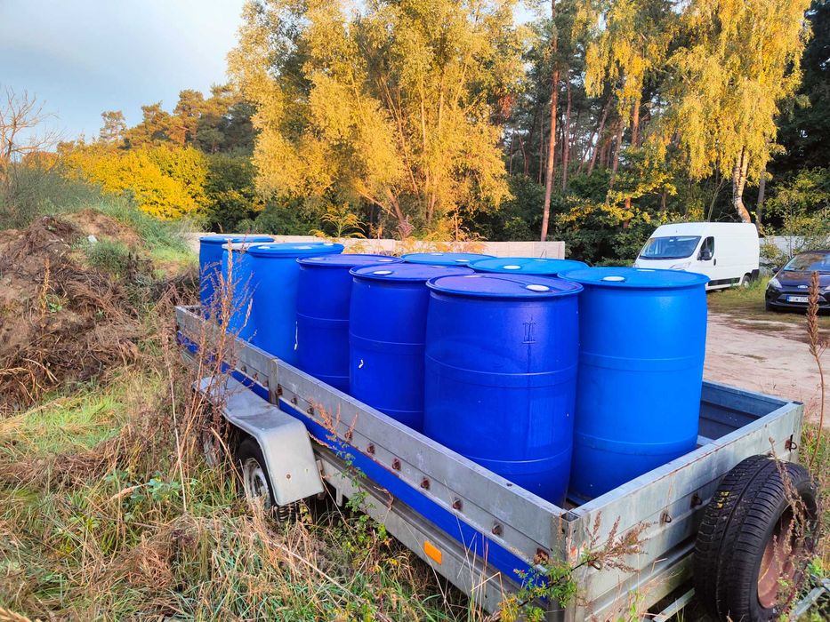 Beczki plastikowe 200 l