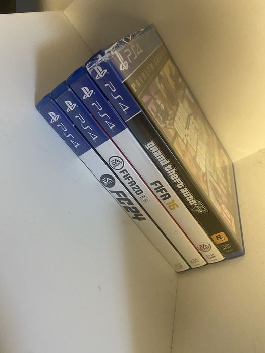 Konsola firmy PS4