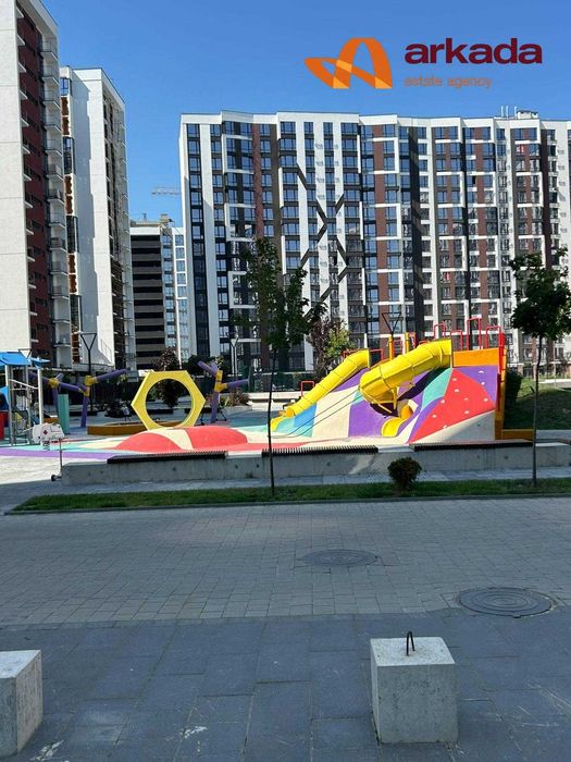 Продаж трьох кімнатної квартири в ЖК Манхетен під чистовий ремонт