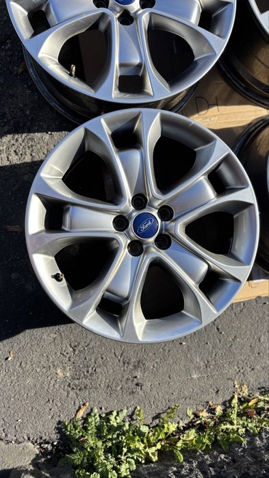 Felgi aluminiowe Ford kuga 7,5jx18 et52,5 oryginalne