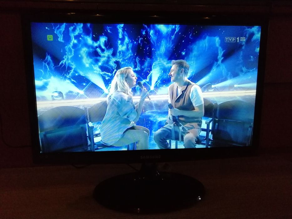 Telewizorek monitor Samsung 22 cale