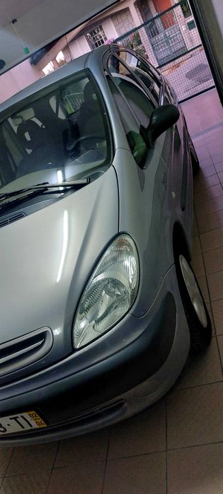 Bem estimado, chapa , bancos , interior , motor ,exterior , Ar , fecho central , vidros e espelhos eletricos , radio ,