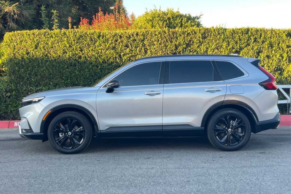 Honda CR-V Hybrid Sport Touring      2023