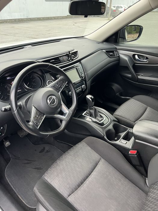 Nissan rogue мінімальні пошкодження