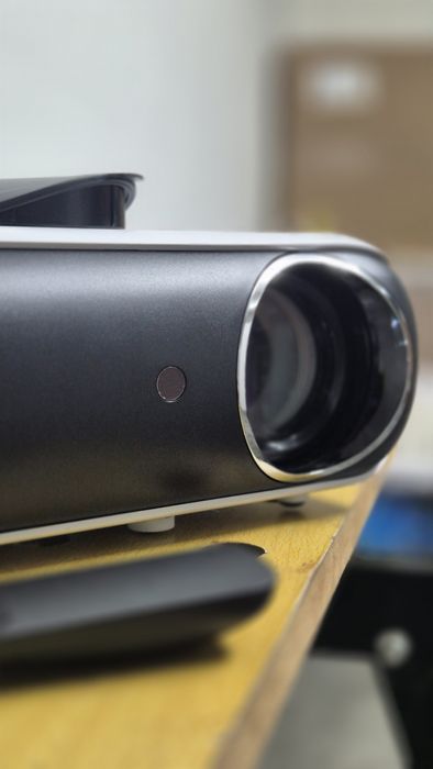 Projetor 1080p full HD compatível 4K 200 Polegadas HDMI