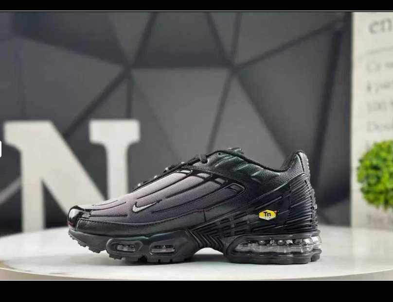 Buty Nike TN Plus3 R.43