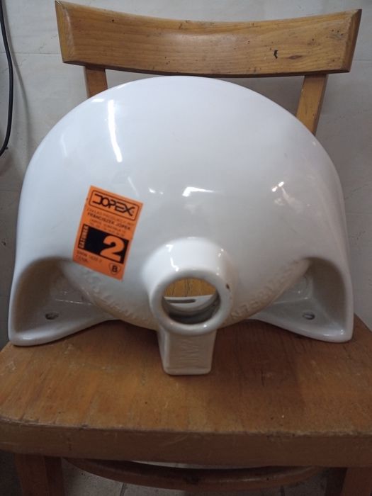 Mała umywalka 37 szer 26 dł