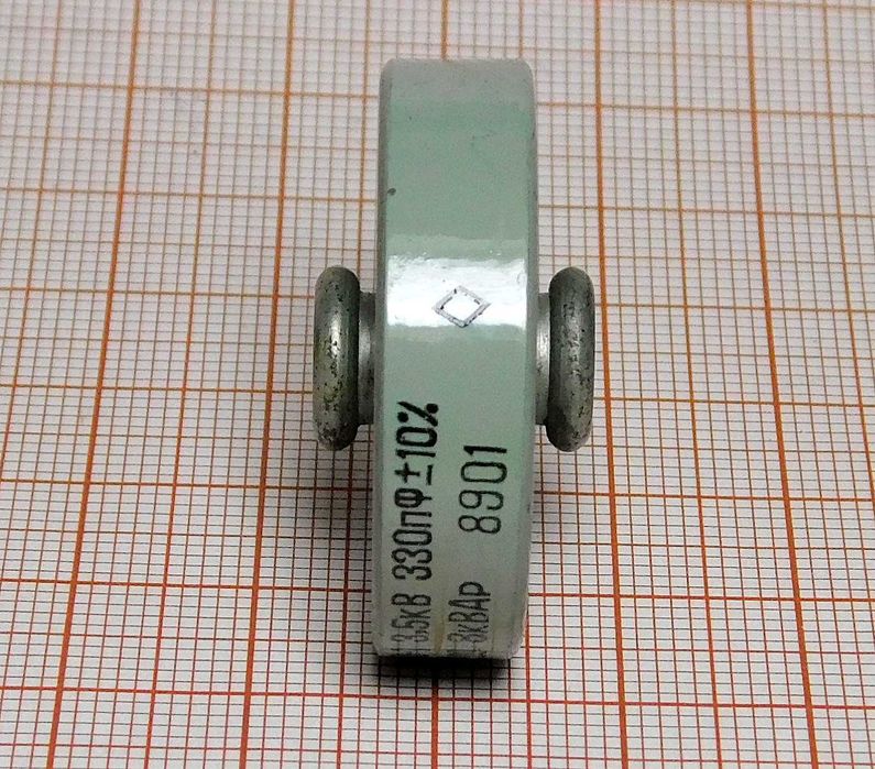 Kondensator ceramiczny 330pF 3,5kV 8kWar [u] - cena 2 sztuk