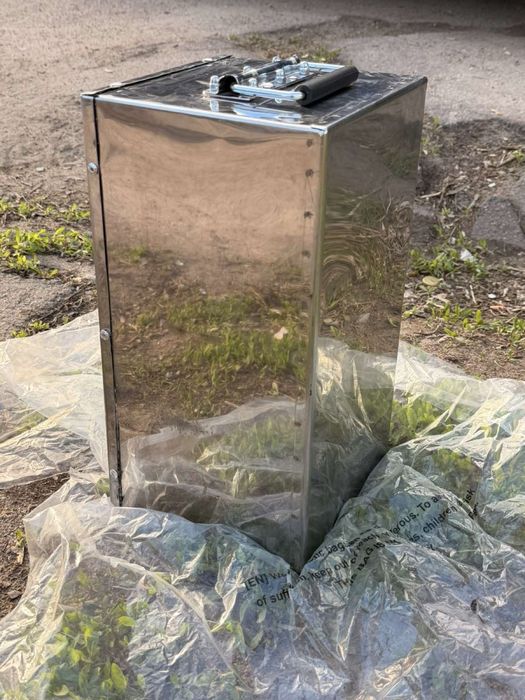 Батарея. Літій іонна.