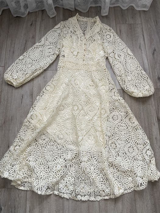 Шикарна дизайнерська сукня