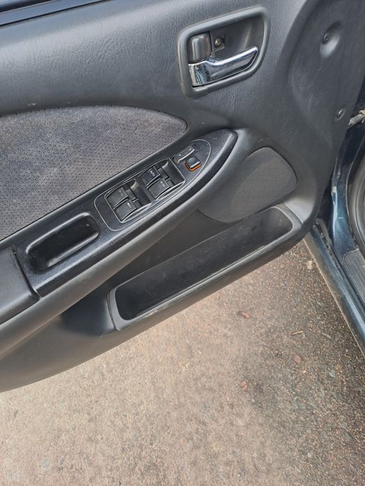 Продам Toyota Avensis