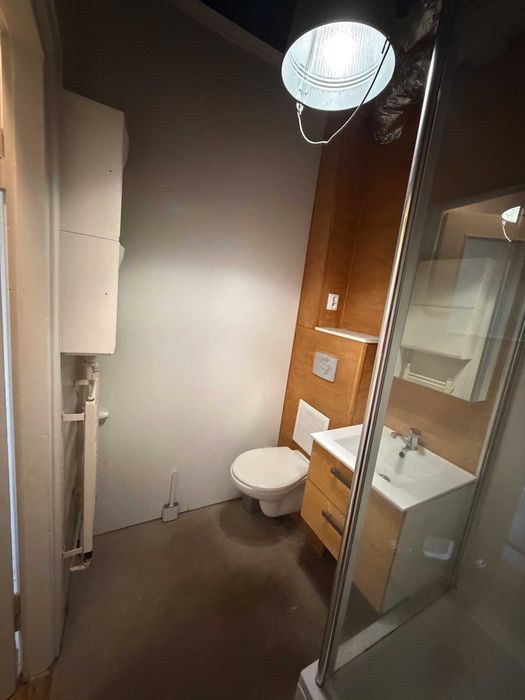 Jasne, nowoczesne 2-pokojowe mieszkanie z balkonem | Blisko Centrum & UO | Parking