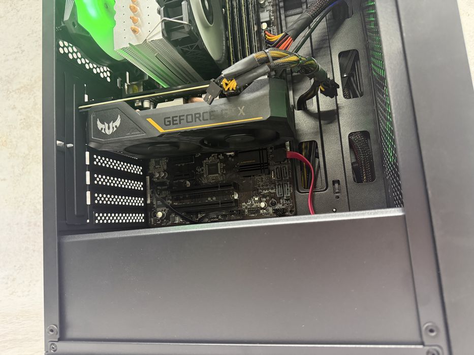 Gaming PC / i7-4790 4.0 GHz / 16GB RAM / GTX 1650 SUPER 4GB / SSD 480GB / W11