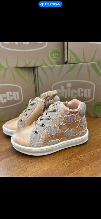 Взуття chicco для дівчинки