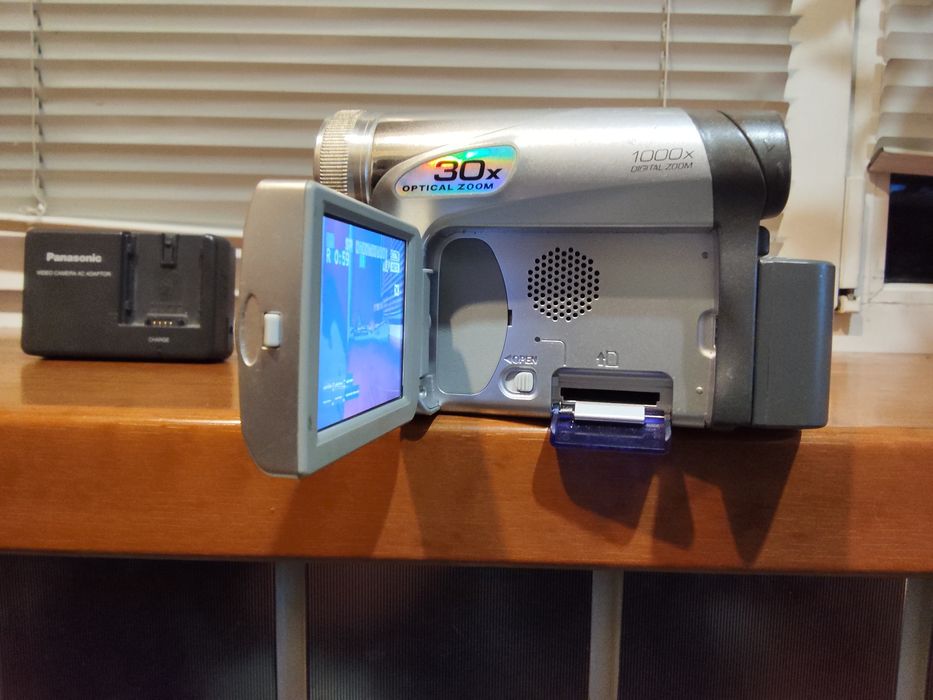 Видеокамера Panasonic NV-GS35  SD, MiniDV