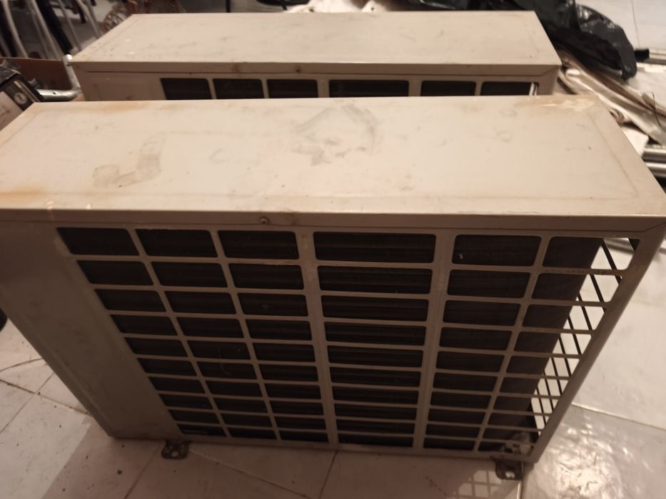 1  Ar Condicionado LG 19.000 BTU Quente e Frio