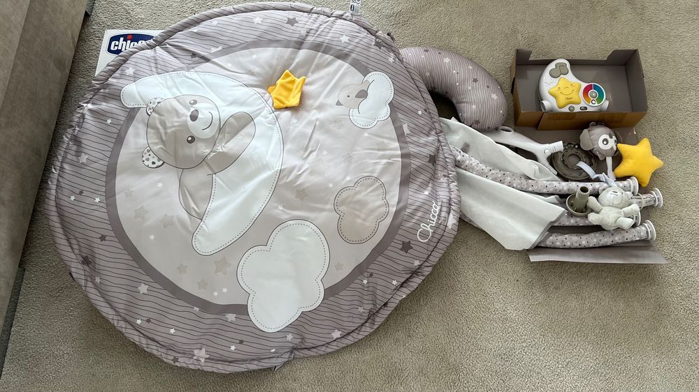 Chicco Ginásio First Dreams NOVO com caixa nunca usado