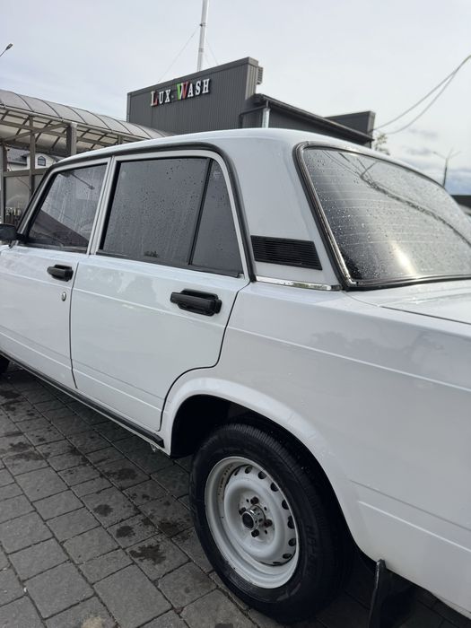 Автомобіль Жигулі ВАЗ/Lada 2107