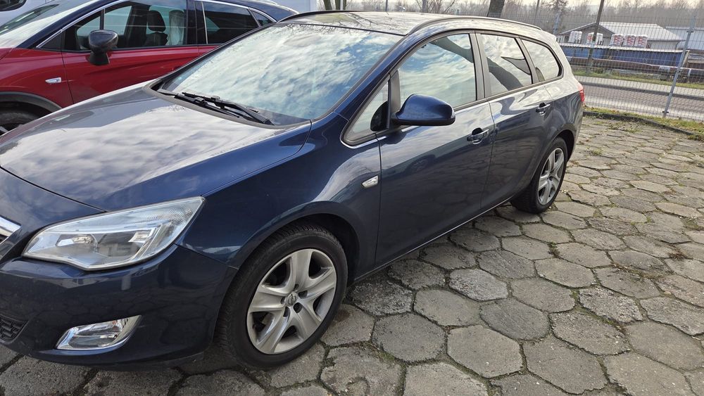 Opel Astra 1.7 CDTI 2011