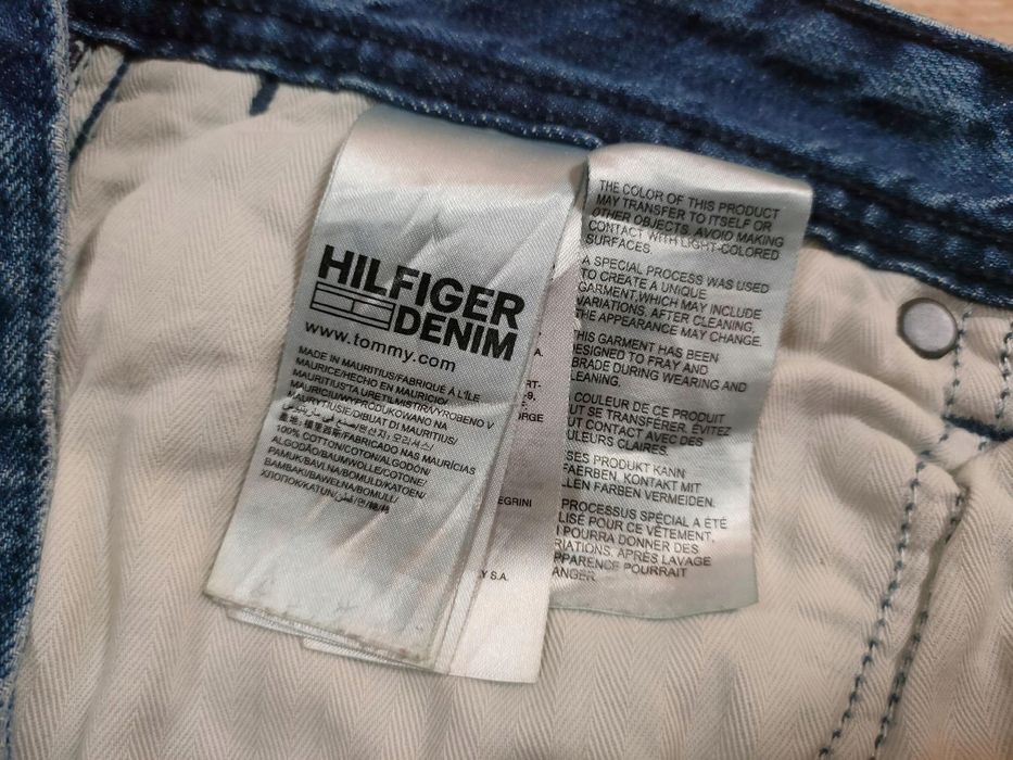 HILFIGER DENIM Tapered Short Ronnie Spodenki Jeans Męskie r. 30