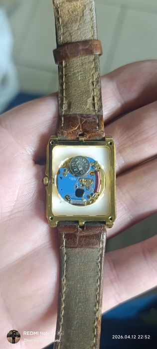 Продам годинник кварц Швейцарії