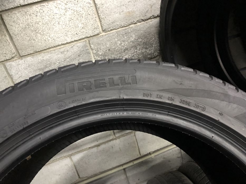 Всесезонні шини 275/45 R21 (110Y) PIRELLI