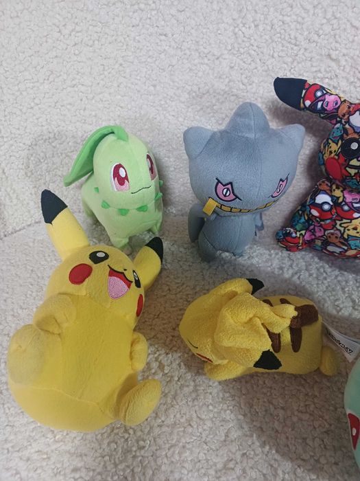 Pokemon Покемон Баннет Чікоріта Попліо Бульбазавр
