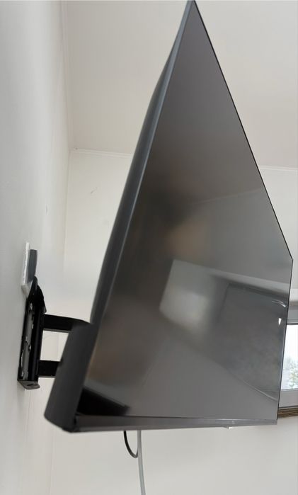 Телевизор TCL 40S5400A