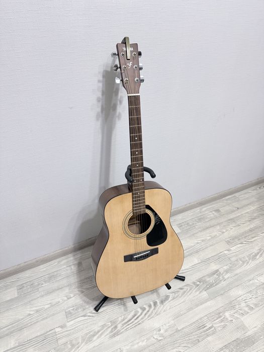 Акустична гітара Yamaha F310 (ПОДАРУНОК стійка під гітару та каподастр)