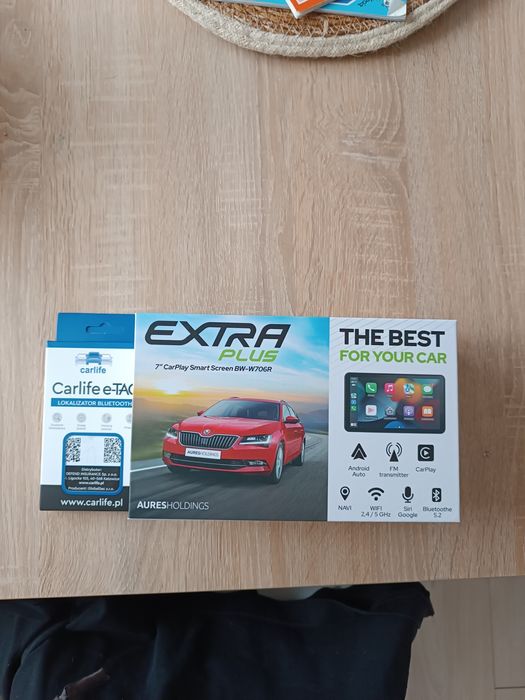 Tablet z Android auto lub car play+ lokalizator do kluczy