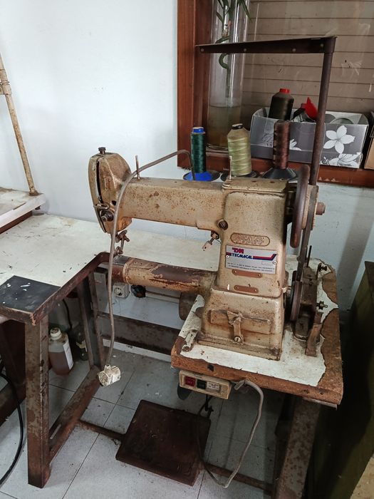 Maquina de costura de sapatos