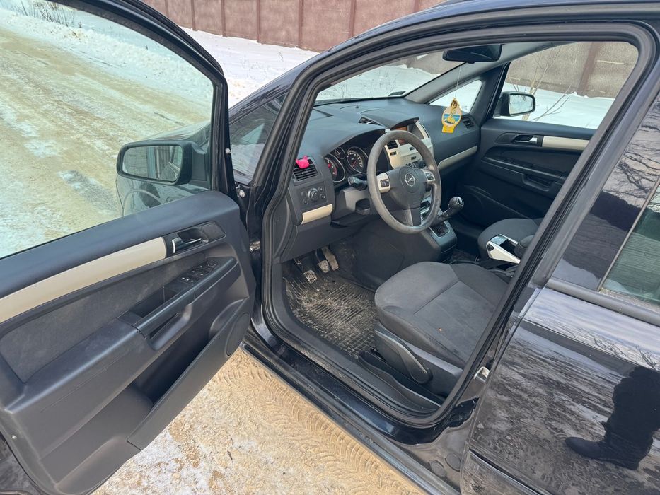 Zafira для ЗСУ в Харькове свежепригнана